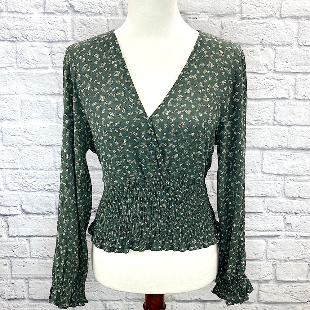 Paper Crane Ditsy Floral Smocked Blouse